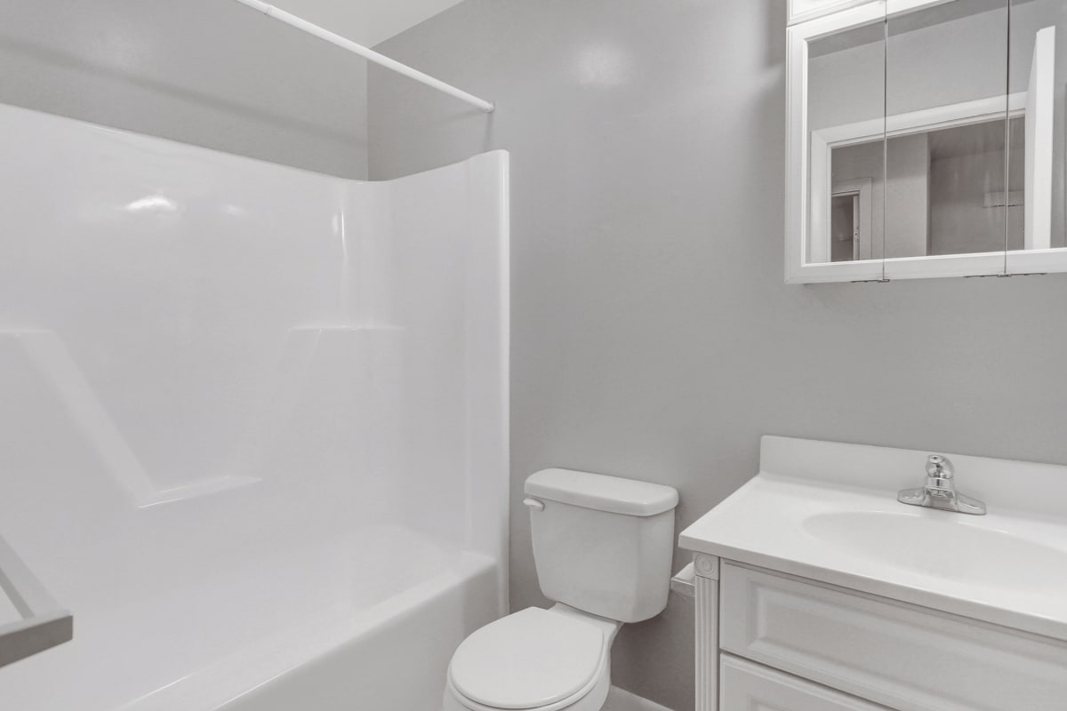 Elizabethtown Apts Crimson King Estates Photos